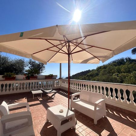 Villa Costanza Sorrento B&B Sant'Agnello Exterior photo